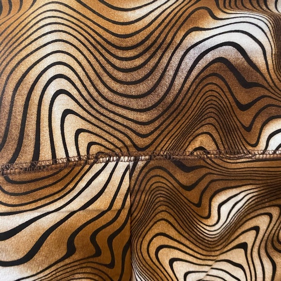 Wild Fable Geometric Flare Legging NWT! - Picture 5 of 6